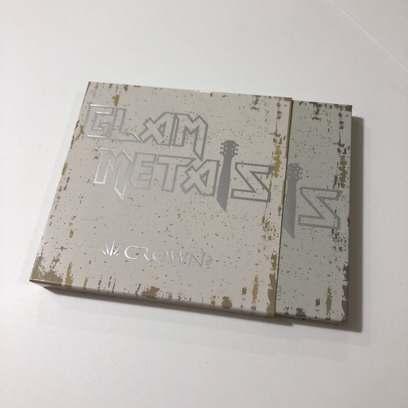 Crown Pro Glam Metals Makeup Palette NWT - Picture 5 of 5
